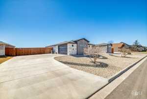 1609 Club House Lane (3)