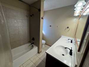 2692 W Ave N (21)
