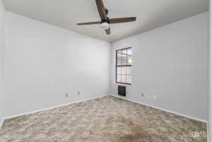 5821 Davenport Dr (15)