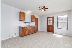 5821 Davenport Dr (18)