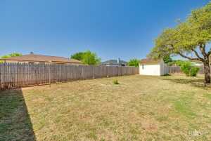 5821 Davenport Dr (25)