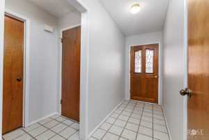 5821 Davenport Dr (5)