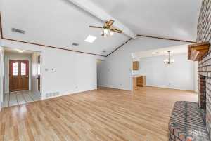 5821 Davenport Dr (7)