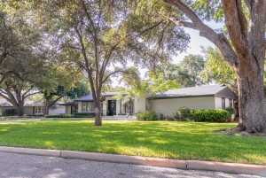 2611 Live Oak St (2)