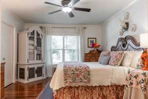 2611 Live Oak St (25)