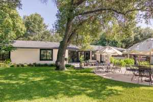 2611 Live Oak St (35)