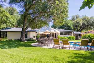 2611 Live Oak St (38)