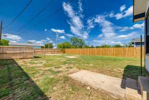 302 E 38th St (19)