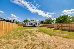 302 E 38th St (21)
