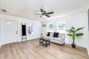 302 E 38th St (5)