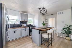 302 E 38th St (7)