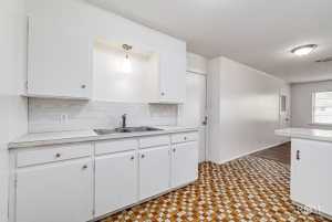 810 State Court Dr (10)