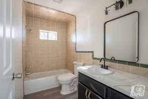 1703 N Magdalen St (12)