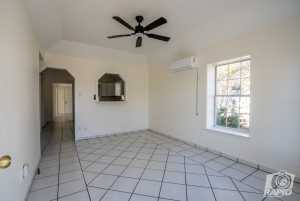 1703 N Magdalen St (6)