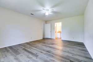 2410 Louise Dr (19)