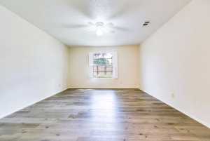 2410 Louise Dr (20)