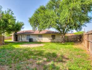 2410 Louise Dr (23)