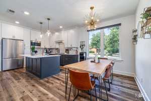 726 W Ave I (11)