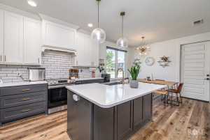 726 W Ave I (13)