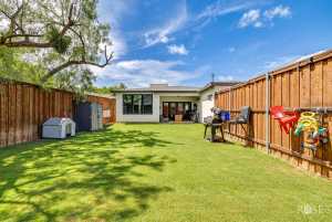 726 W Ave I (22)
