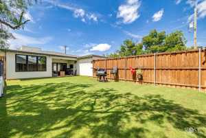 726 W Ave I (23)