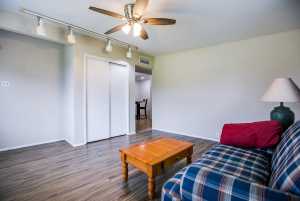 2310 Oxford Circle (6)