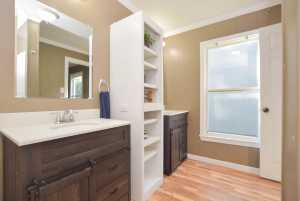 206 N Bishop St (8)