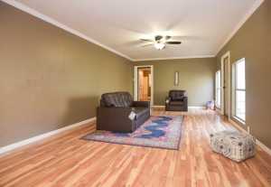 206 N Bishop St (12)