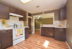 206 N Bishop St (10)