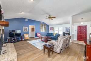 258 Loch Ness Rd (14)