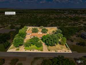 258 Loch Ness Rd (35)
