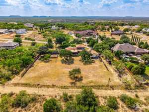 258 Loch Ness Rd (39)