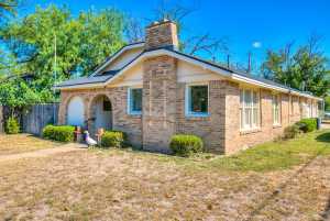 2027 Walnut St (31)