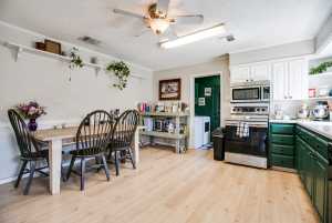 2027 Walnut St (8)