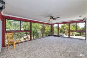 1540 Loop Dr (66)