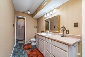 1540 Loop Dr (35)