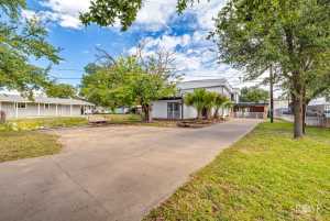1540 Loop Dr (4)