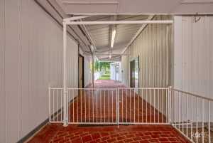 1540 Loop Dr (40)