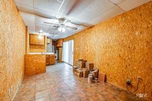 1540 Loop Dr (42)