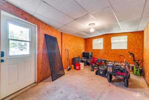 1540 Loop Dr (45)