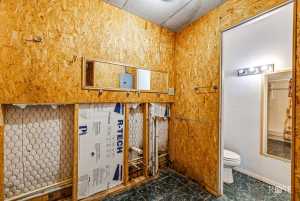 1540 Loop Dr (47)