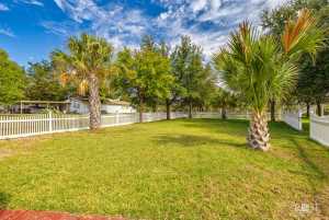 1540 Loop Dr (50)
