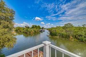 1540 Loop Dr (65)