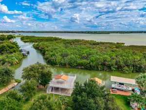 1540 Loop Dr (83)