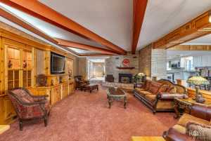 1540 Loop Dr (9)