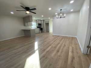 915 E 21st St (14)