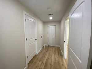 915 E 21st St (22)