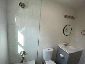 915 E 21st St (34)
