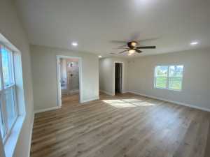 915 E 21st St (37)
