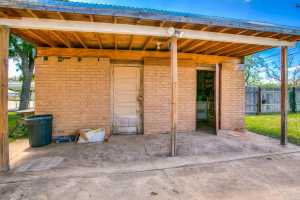 414 E 41st St (27)